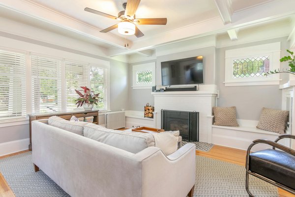 L'histoire fascinante des luminaires design : Une exploration des styles à travers les âges.